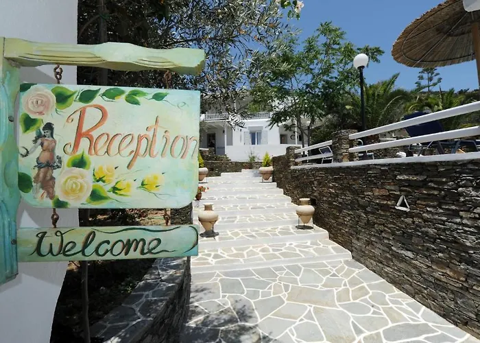 公寓 伊里尼公寓式酒店 *