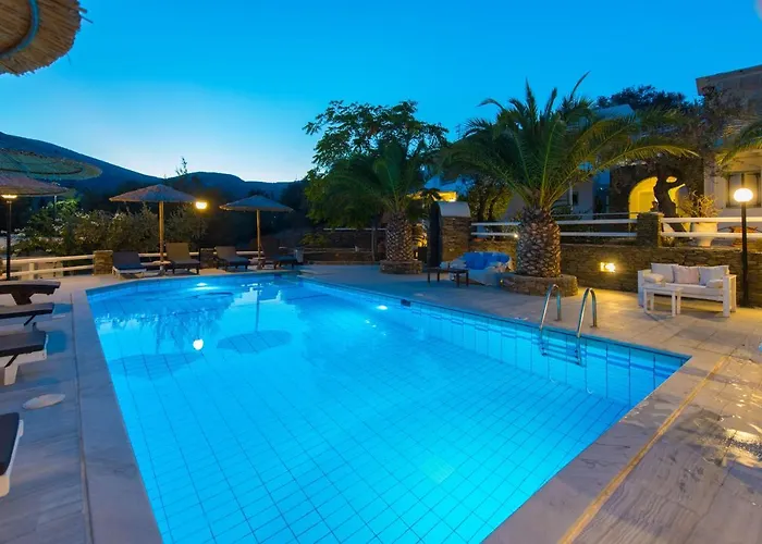 伊里尼公寓式酒店 *