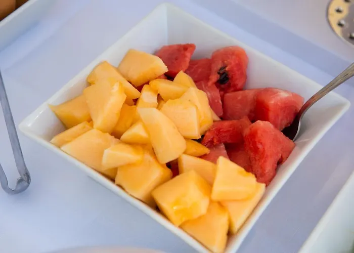 伊里尼公寓式酒店