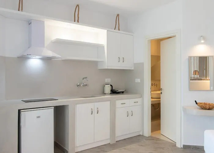 伊里尼公寓式酒店